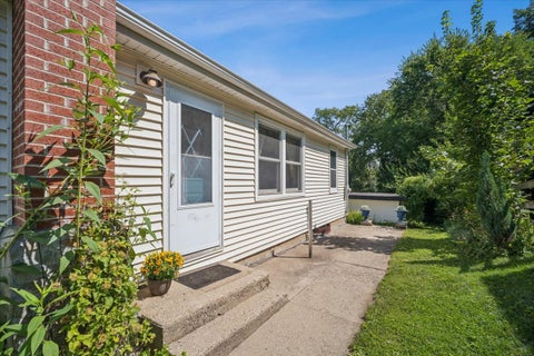 Tiny photo for 25 Mosedale Street, St. Charles, IL 60174 (MLS # 12745308)