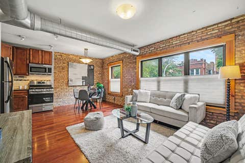 Tiny photo for 1249 W Roscoe Street #1, Chicago, IL 60657 (MLS # 12734829)