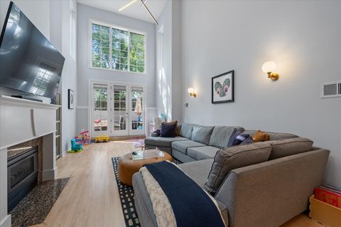 Tiny photo for 2140 W Haddon Avenue #1E, Chicago, IL 60622 (MLS # 12588387)