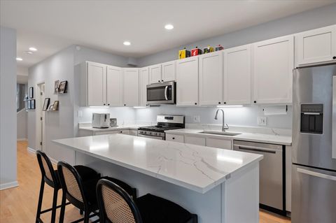 Tiny photo for 2140 W Haddon Avenue #1E, Chicago, IL 60622 (MLS # 12588387)