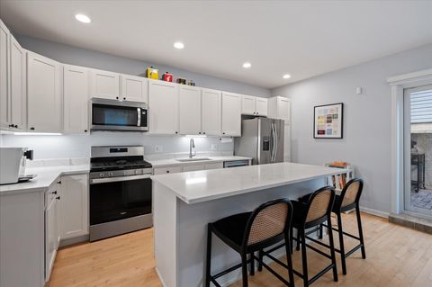 Tiny photo for 2140 W Haddon Avenue #1E, Chicago, IL 60622 (MLS # 12588387)