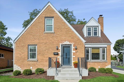 Tiny photo for 422 S Harvard Avenue, Villa Park, IL 60181 (MLS # 12785066)