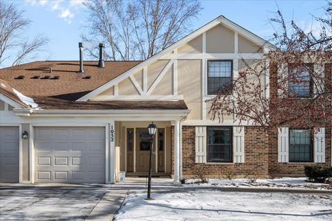 Photo of 1052 Southbury Lane #B1, Wheeling, IL 60090 (MLS # 12588102)