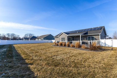 Tiny photo for 339 Hillside Drive, Eldridge, IA 52748 (MLS # 12609251)