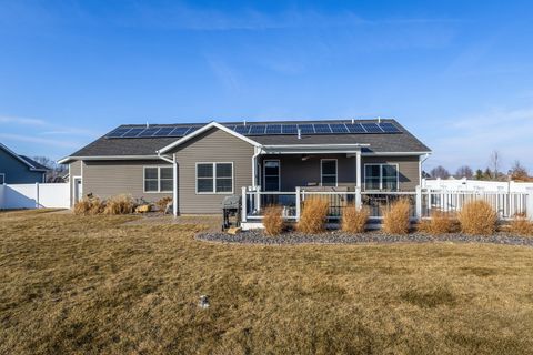 Tiny photo for 339 Hillside Drive, Eldridge, IA 52748 (MLS # 12609251)