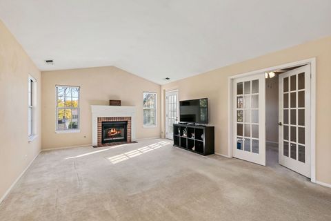 Tiny photo for 323 Green Knoll Lane #323, Streamwood, IL 60107 (MLS # 12546445)