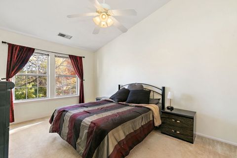 Tiny photo for 323 Green Knoll Lane #323, Streamwood, IL 60107 (MLS # 12546445)