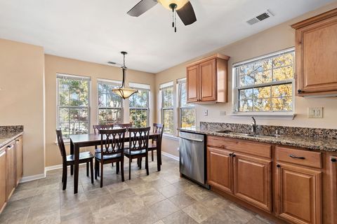 Tiny photo for 323 Green Knoll Lane #323, Streamwood, IL 60107 (MLS # 12546445)