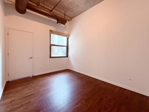 Tiny photo for 900 N KINGSBURY Street #835, Chicago, IL 60610 (MLS # 12449120)