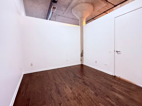 Tiny photo for 900 N KINGSBURY Street #835, Chicago, IL 60610 (MLS # 12449120)