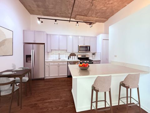 Tiny photo for 900 N KINGSBURY Street #835, Chicago, IL 60610 (MLS # 12449120)