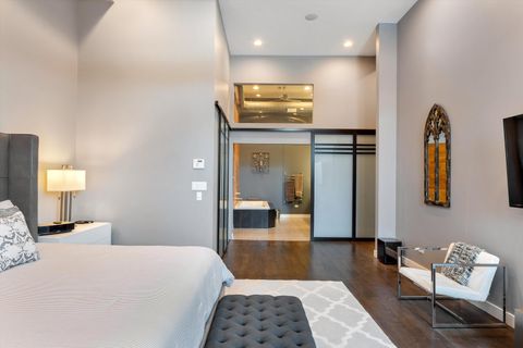 Tiny photo for 2411 W Walton Street #2B, Chicago, IL 60622 (MLS # 12500316)