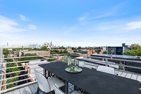 Tiny photo for 2411 W Walton Street #2B, Chicago, IL 60622 (MLS # 12500316)