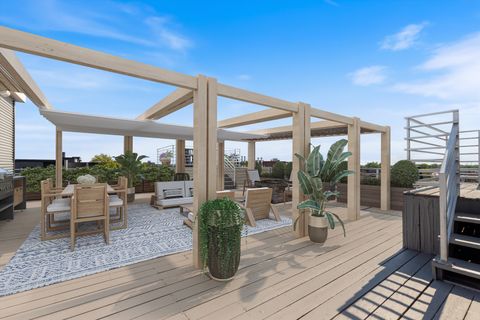 Tiny photo for 2411 W Walton Street #2B, Chicago, IL 60622 (MLS # 12500316)