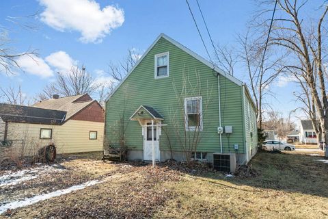 Tiny photo for 640 S McKinley Avenue, Kankakee, IL 60901 (MLS # 12514449)