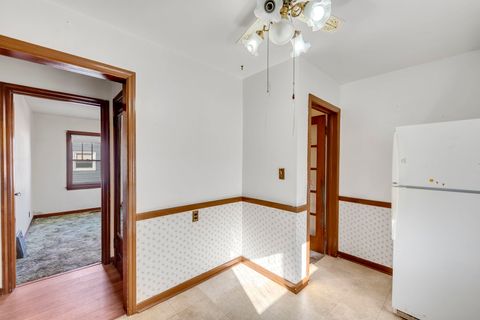 Tiny photo for 640 S McKinley Avenue, Kankakee, IL 60901 (MLS # 12514449)