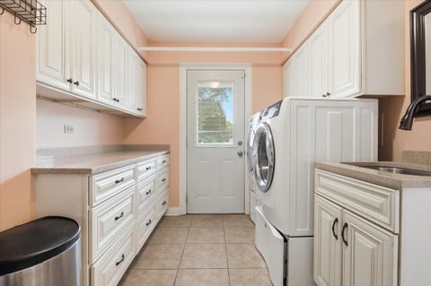 Tiny photo for 1615 N Dale Avenue, Arlington Heights, IL 60004 (MLS # 12700627)