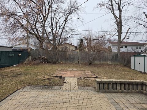 Tiny photo for 756 W Millers Road, Des Plaines, IL 60016 (MLS # 12554931)