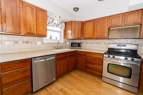 Tiny photo for 756 W Millers Road, Des Plaines, IL 60016 (MLS # 12554931)