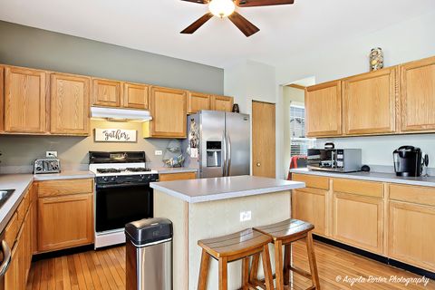 Tiny photo for 464 Ashford Lane, Grayslake, IL 60030 (MLS # 12538175)