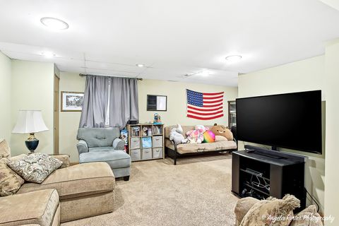 Tiny photo for 464 Ashford Lane, Grayslake, IL 60030 (MLS # 12538175)