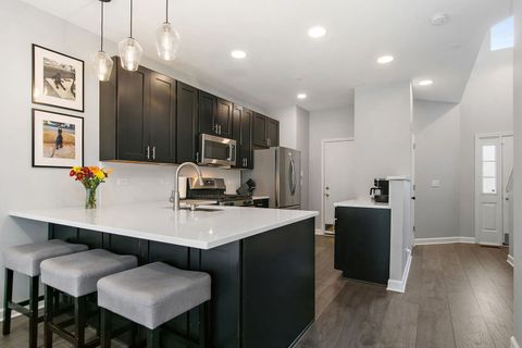 Tiny photo for 284 Nicole Drive #C, South Elgin, IL 60177 (MLS # 12487490)