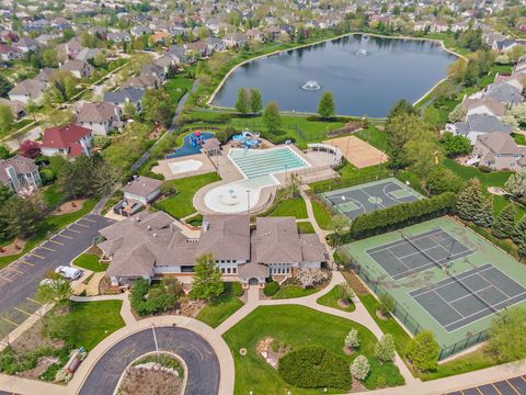 Tiny photo for 284 Nicole Drive #C, South Elgin, IL 60177 (MLS # 12487490)