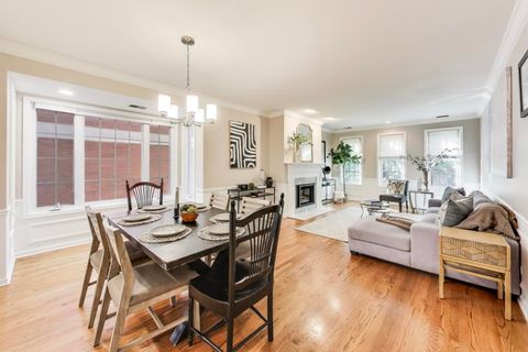 Tiny photo for 632 W Buckingham Place #2E, Chicago, IL 60657 (MLS # 12481493)