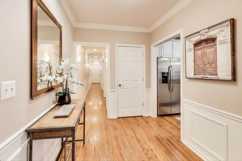 Tiny photo for 632 W Buckingham Place #2E, Chicago, IL 60657 (MLS # 12481493)