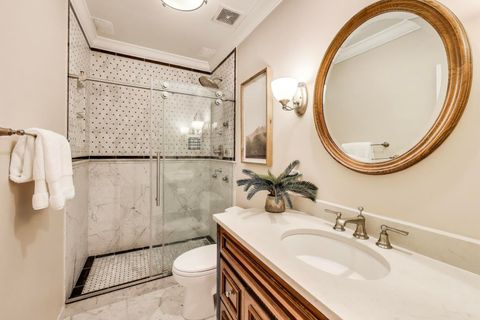 Tiny photo for 632 W Buckingham Place #2E, Chicago, IL 60657 (MLS # 12481493)