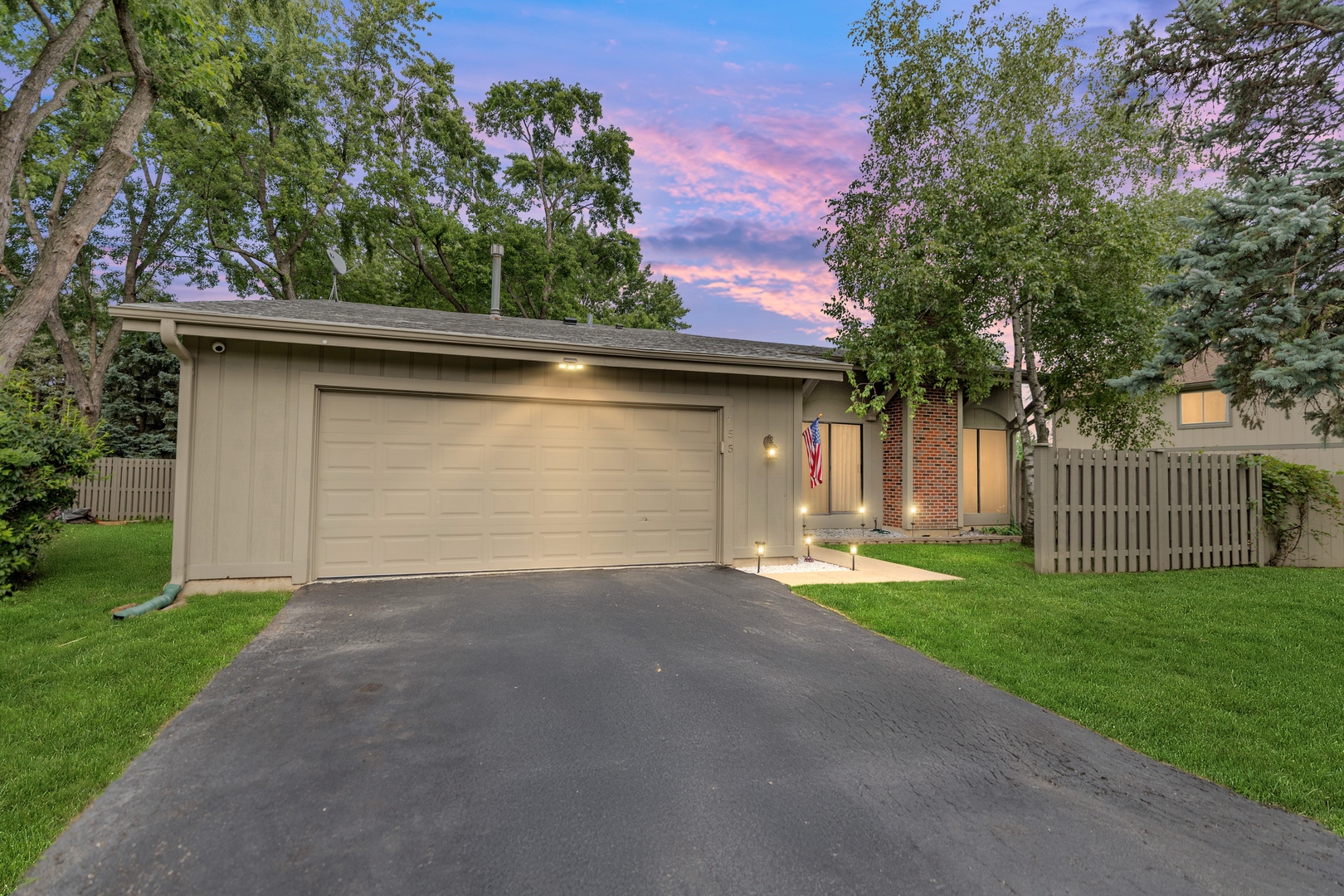 755 N Woodfield Trail