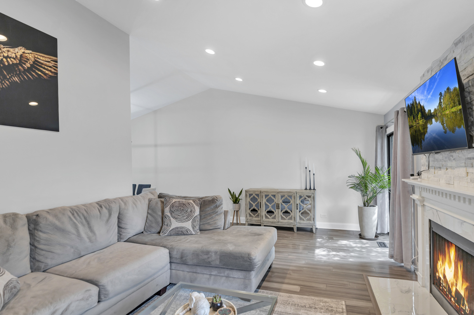 755 N Woodfield Trail