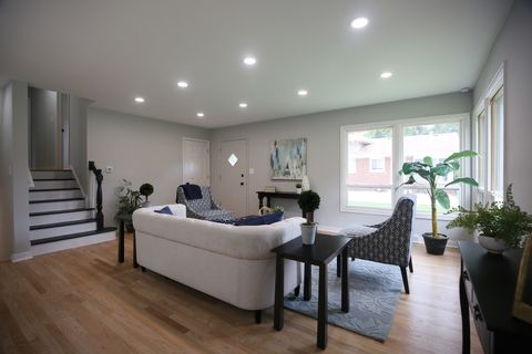 Tiny photo for 728 N Parker Street, Elmhurst, IL 60126 (MLS # 12451565)