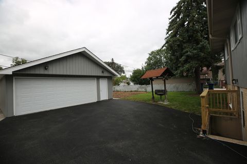 Tiny photo for 728 N Parker Street, Elmhurst, IL 60126 (MLS # 12451565)