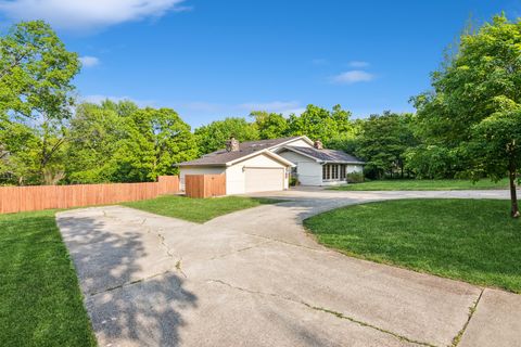 Tiny photo for 12811 S 82nd Court, Palos Park, IL 60464 (MLS # 12434963)