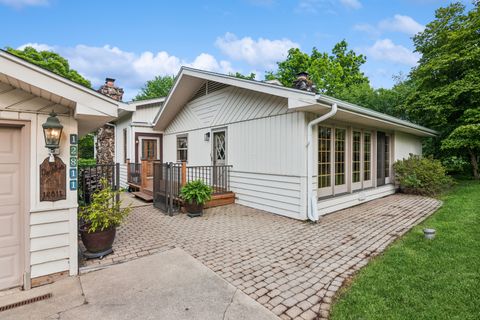 Tiny photo for 12811 S 82nd Court, Palos Park, IL 60464 (MLS # 12434963)