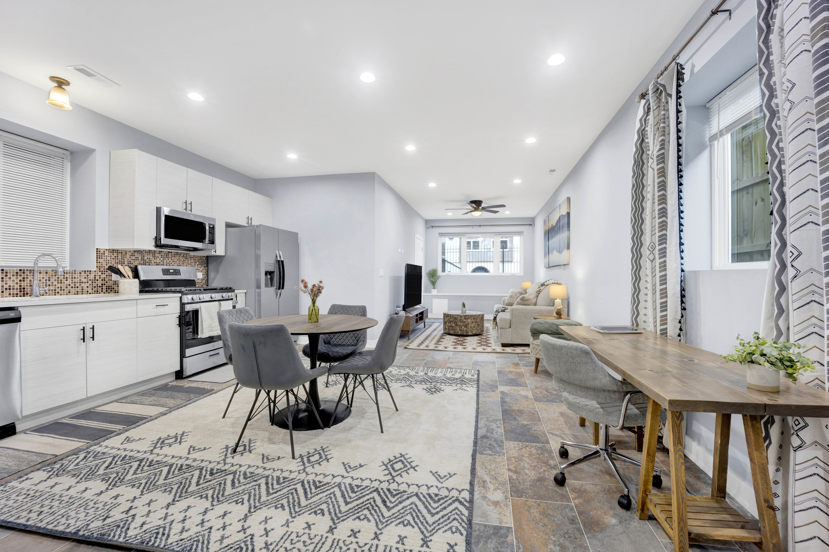 5843 W Corcoran Place