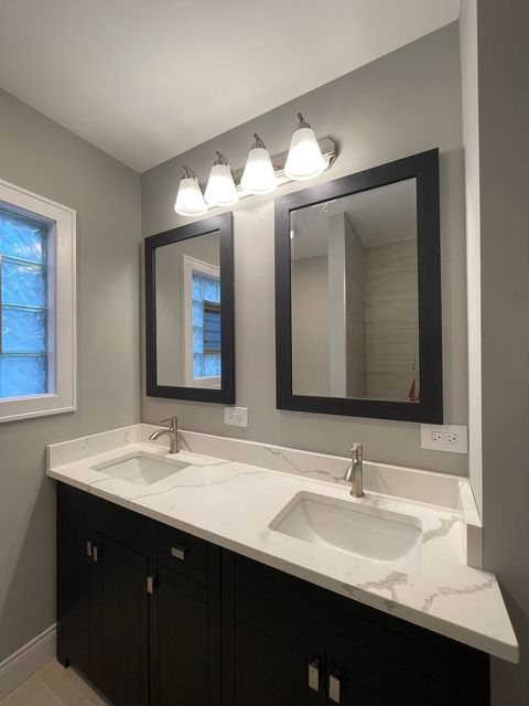 Tiny photo for 5547 S Peck Avenue, Countryside, IL 60525 (MLS # 12482921)
