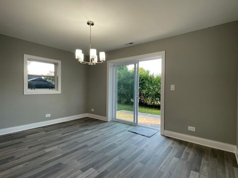 Tiny photo for 5547 S Peck Avenue, Countryside, IL 60525 (MLS # 12482921)
