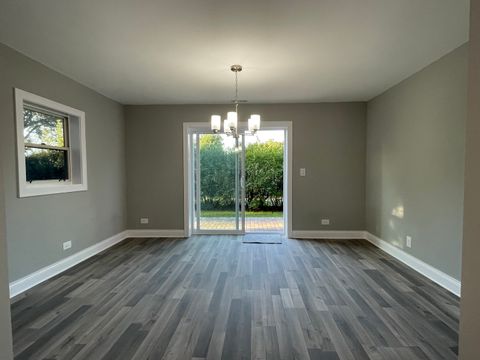 Tiny photo for 5547 S Peck Avenue, Countryside, IL 60525 (MLS # 12482921)