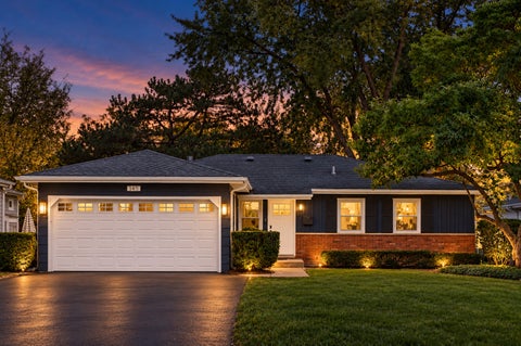 Photo of 145 Walton Street, Barrington, IL 60010 (MLS # 12786776)