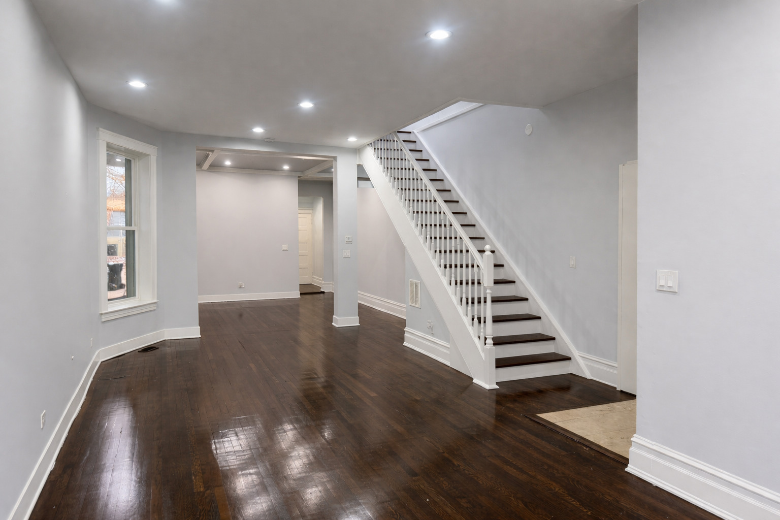 4937 S Prairie Avenue