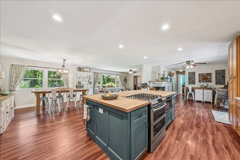 Tiny photo for 10N906 Hidden Lakes Drive, Elgin, IL 60124 (MLS # 12474235)