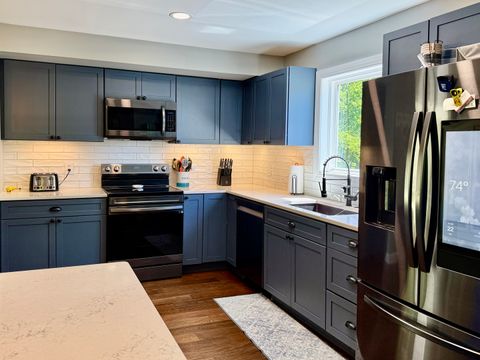 Tiny photo for 65 Magnolia Lane, Vienna, IL 62995 (MLS # 12626609)