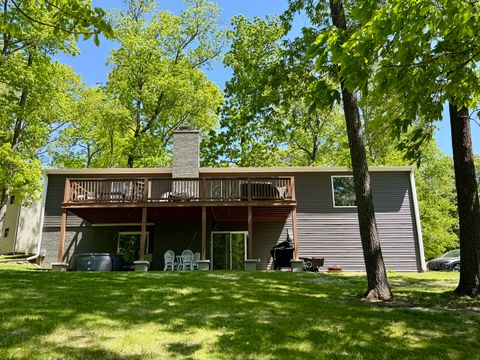 Tiny photo for 65 Magnolia Lane, Vienna, IL 62995 (MLS # 12626609)