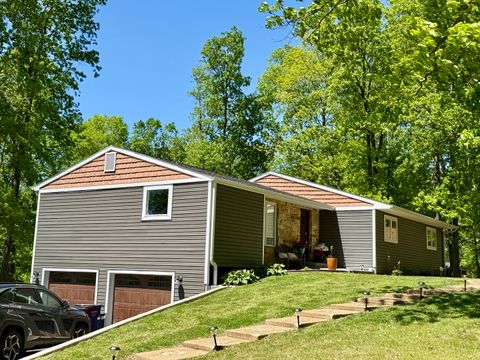 Tiny photo for 65 Magnolia Lane, Vienna, IL 62995 (MLS # 12626609)