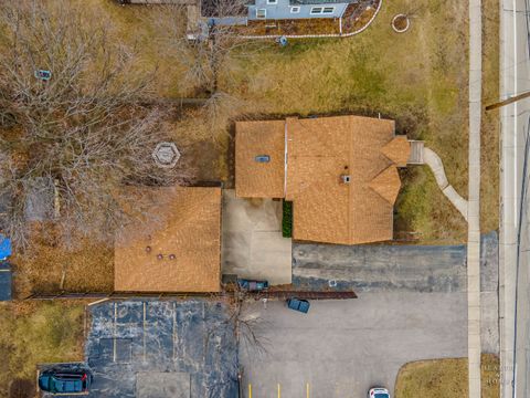 Tiny photo for 15 W Woodstock Street, Crystal Lake, IL 60014 (MLS # 12572265)