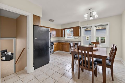 Tiny photo for 15 W Woodstock Street, Crystal Lake, IL 60014 (MLS # 12572265)