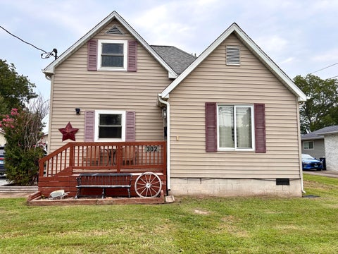 Photo of 302 N Emma Street, Christopher, IL 62822 (MLS # 12730369)