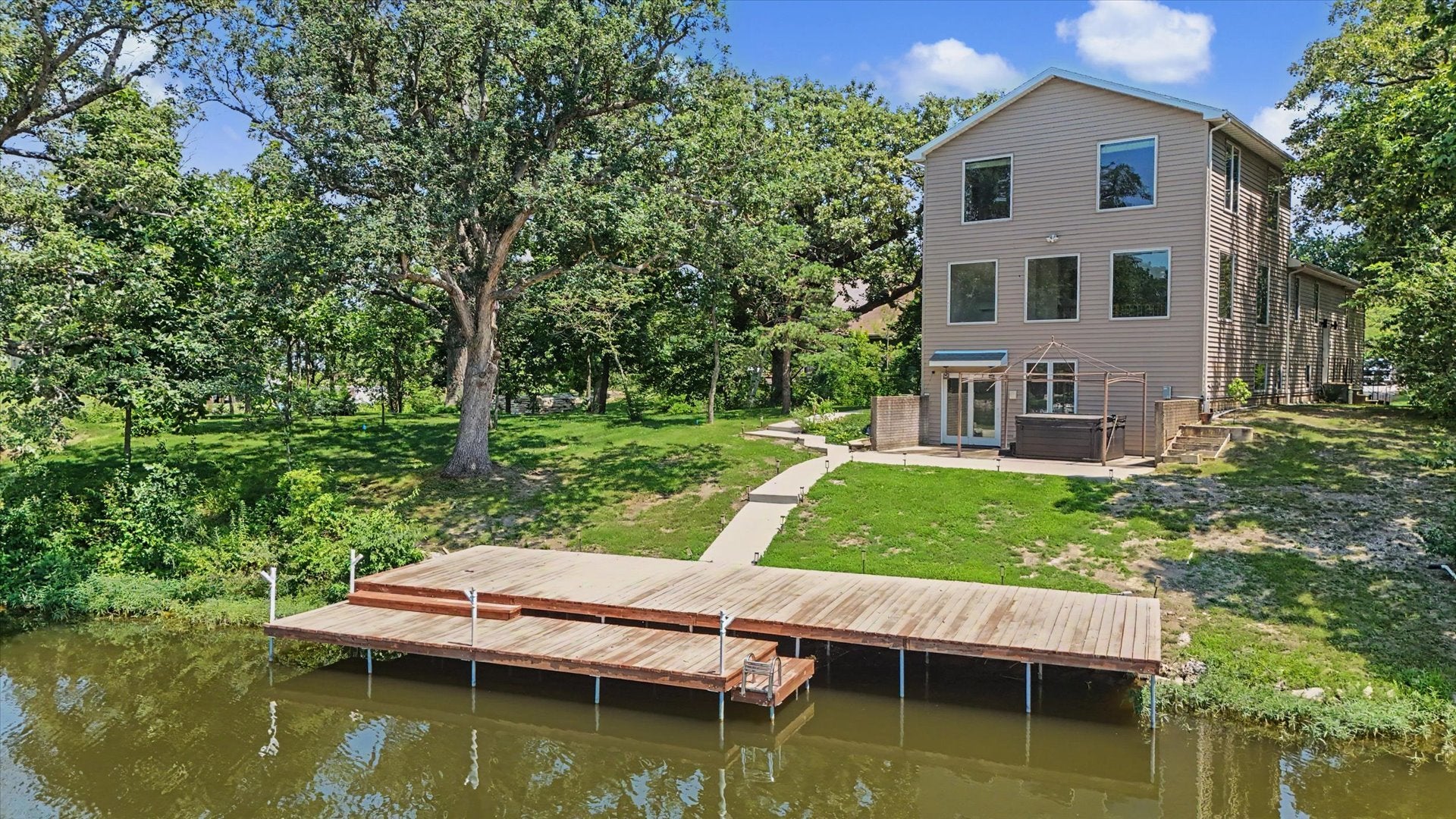 162 Iroquois Trail